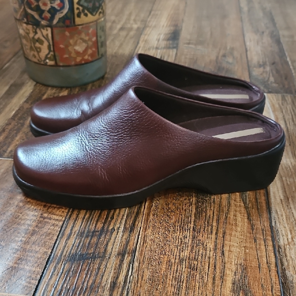 Easy Spirit Womens Wedge Heel Slip On Dark Brown Leather‎ Mules